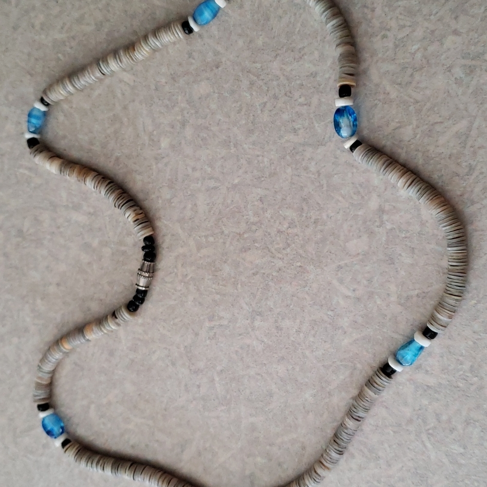 Men's Shell necklace